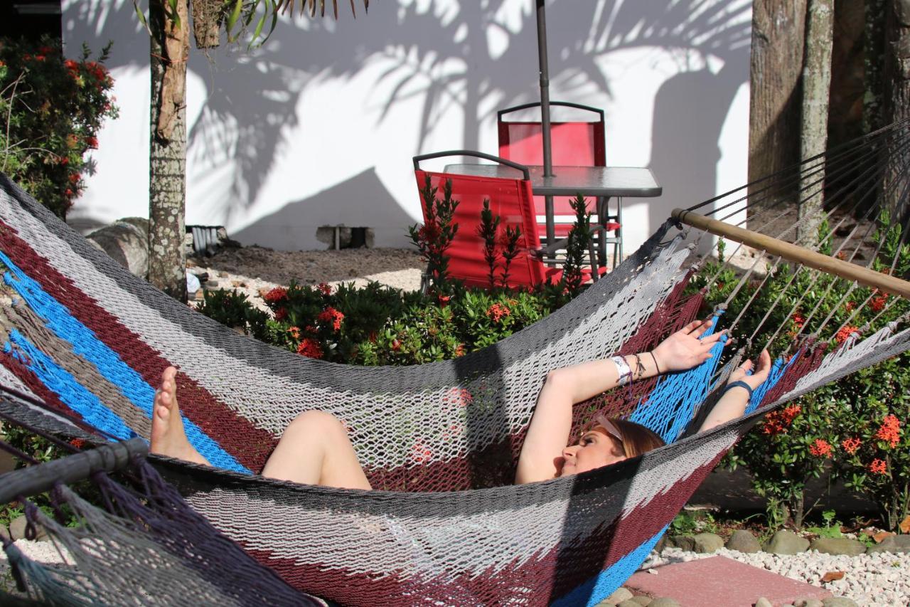 Arenal Poshpacker Pansiyon La Fortuna Dış mekan fotoğraf