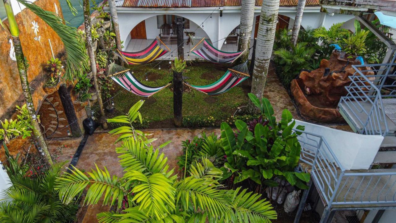 Arenal Poshpacker Pansiyon La Fortuna Dış mekan fotoğraf