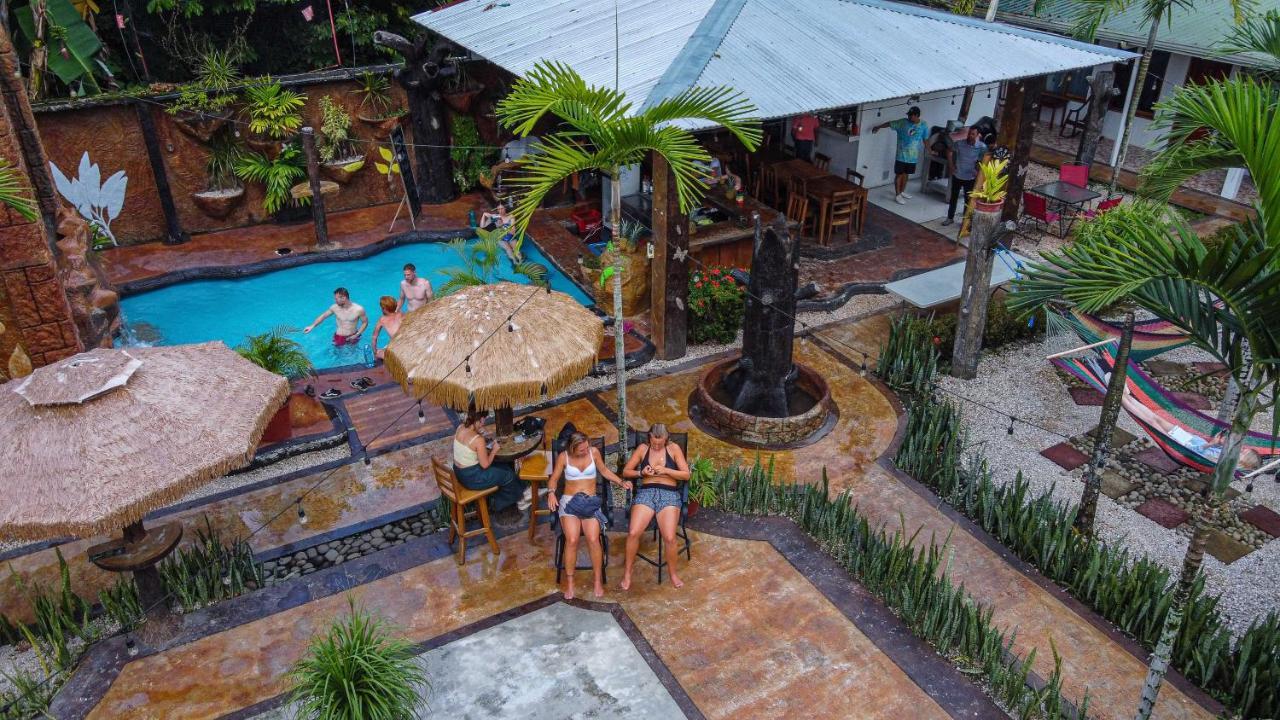 Arenal Poshpacker Pansiyon La Fortuna Dış mekan fotoğraf