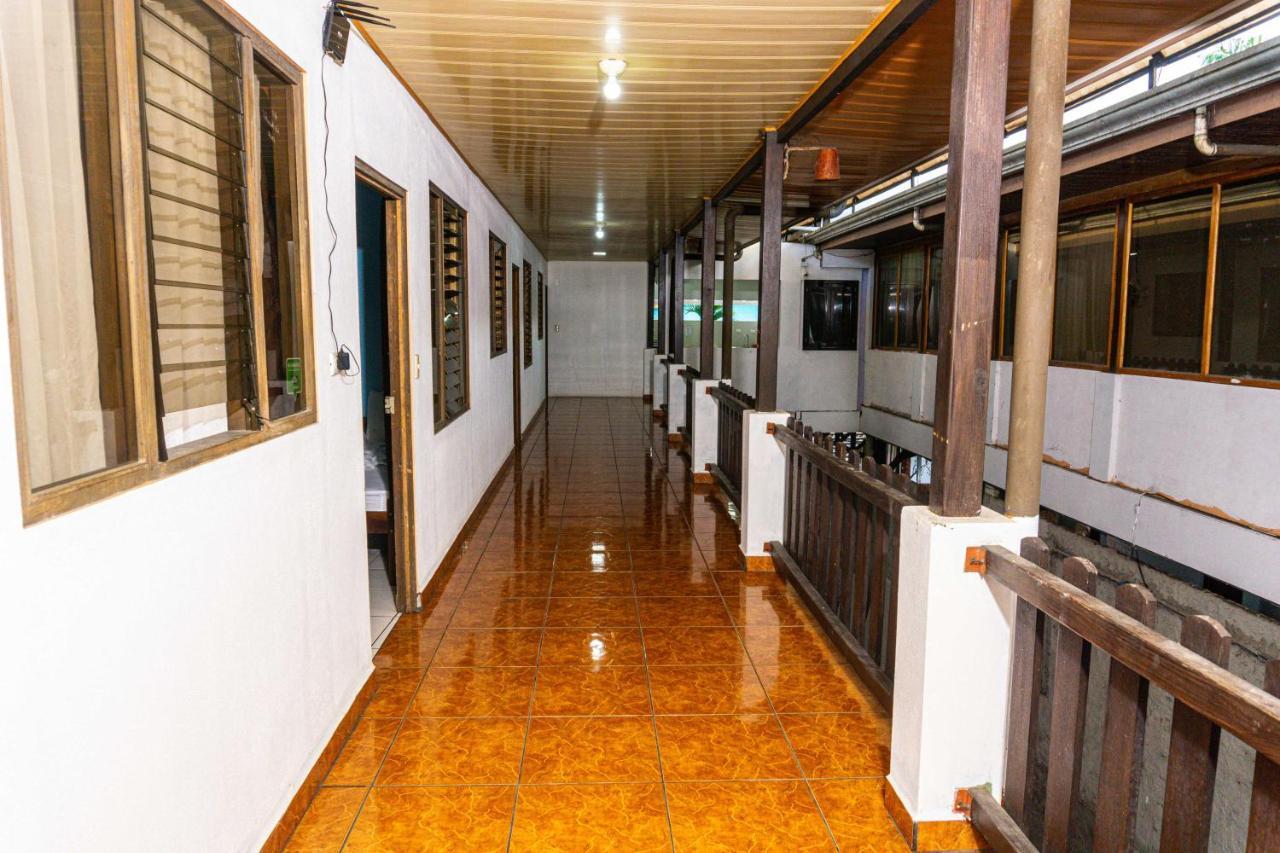 Arenal Poshpacker Pansiyon La Fortuna Dış mekan fotoğraf