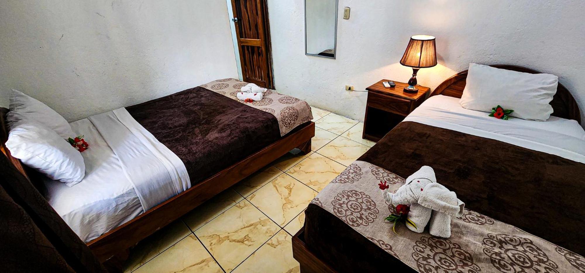 Arenal Poshpacker Pansiyon La Fortuna Dış mekan fotoğraf